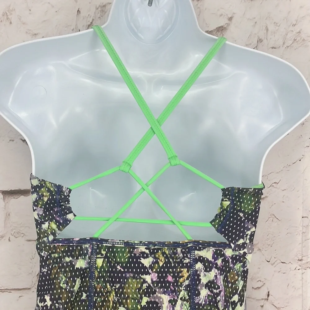 lululemon “Dancing Warrior” Tank, Size 4